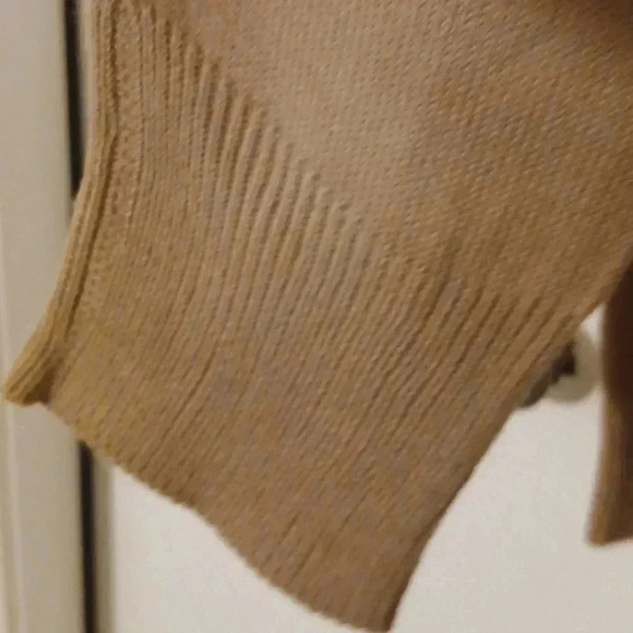 Vintage  sweater like new condition - Picture 3 of 5